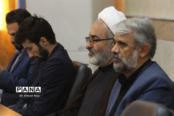 بازدید مسئولان سازمان دانش‌آموزی از استان قم