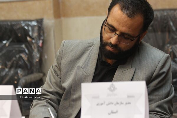 بازدید مسئولان سازمان دانش‌آموزی از استان قم