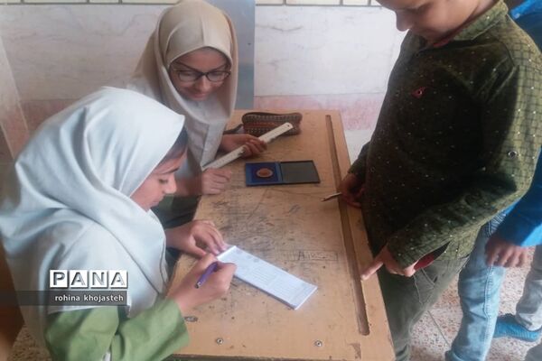 برگزاری انتخابات شورای دانش‌آموزی در مدارس شهرستان خنج
