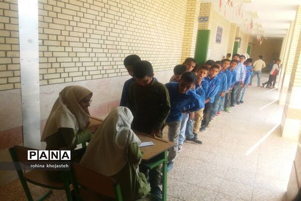 برگزاری انتخابات شورای دانش‌آموزی در مدارس شهرستان خنج