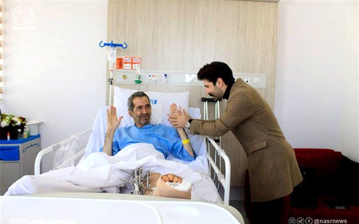 هیراد به عیادت فرزند شهریار رفت