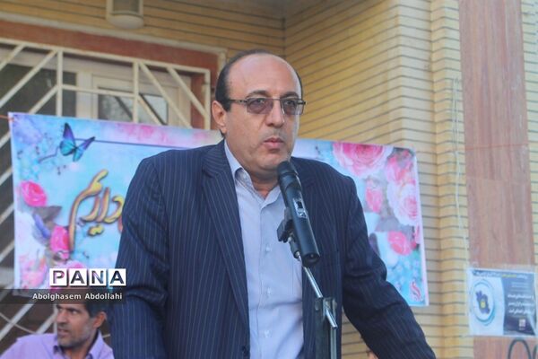 بزرگداشت پدافند غیر عامل در دبیرستان پسرانه مصلحیان شهرستان بوشهر