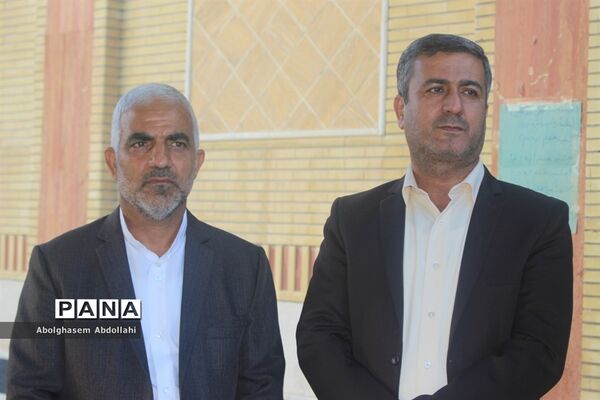 بزرگداشت پدافند غیر عامل در دبیرستان پسرانه مصلحیان شهرستان بوشهر