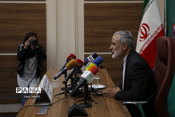 نشست خبری یوم الله ۱۳ آبان