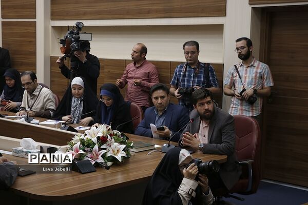 نشست خبری یوم الله ۱۳ آبان