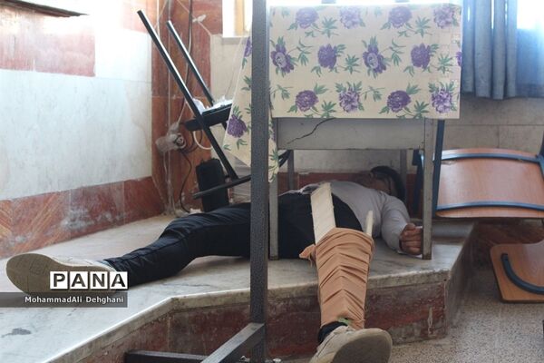 مانور پدافند غیرعامل در شهرستان بهارستان