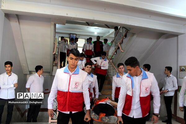 مانور پدافند غیرعامل در شهرستان بهارستان