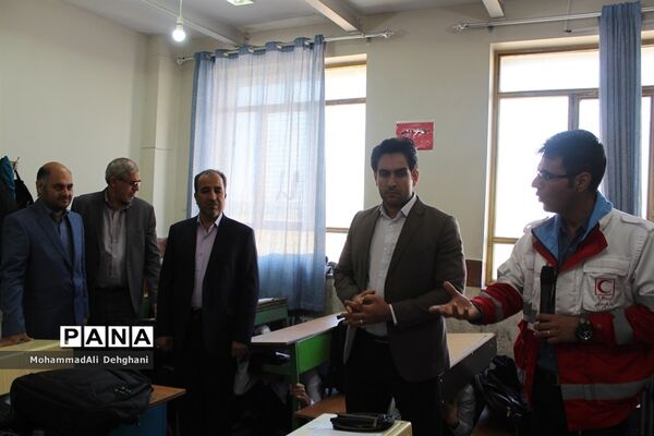 مانور پدافند غیرعامل در شهرستان بهارستان