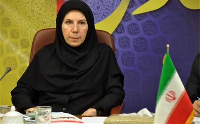 مشاور وزیر صنعت:  امضاهای طلایی وضع  اقتصاد را بدتر خواهد کرد