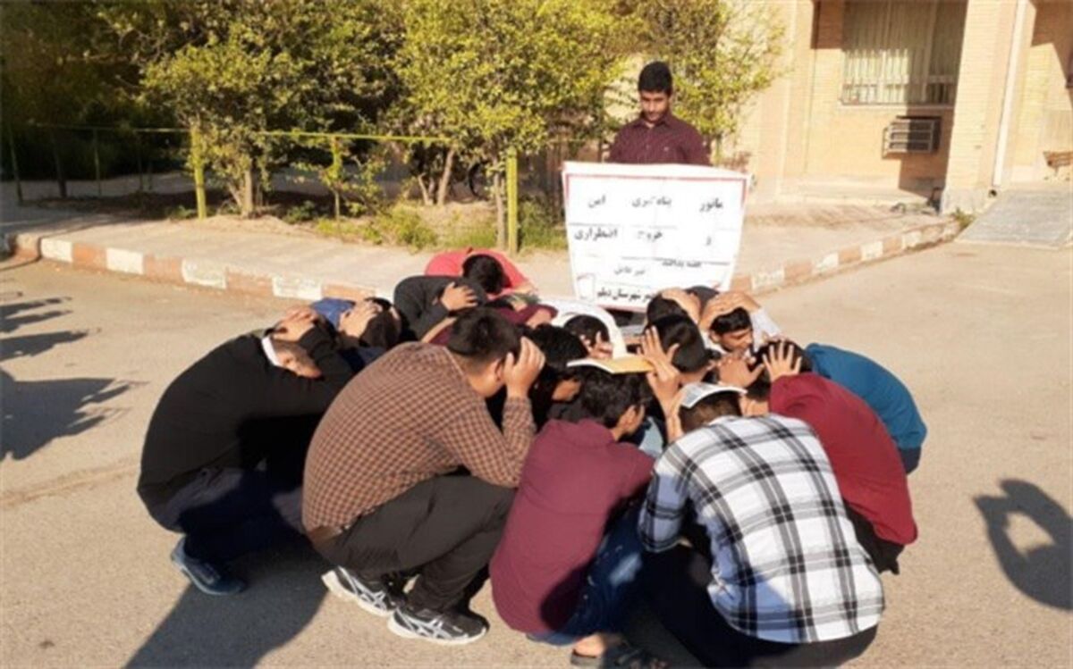 زنگ آغاز هفته پدافند غیر عامل در مدارس دیلم نواخته شد