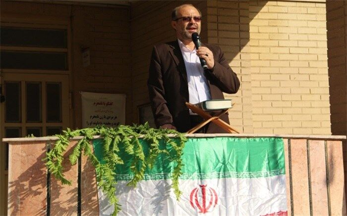 نواخته شدن زنگ استکبار ستیزی در مدارس شهرری