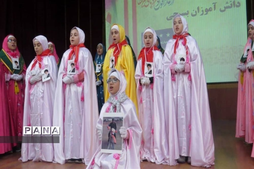 گردهمایی دانش‌آموزان بسیجی در محمودآباد