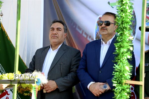 نواخته شدن زنگ استکبارستیزی در مدارس فارس