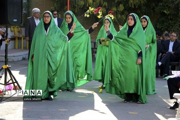 نواخته شدن زنگ استکبارستیزی در مدارس فارس