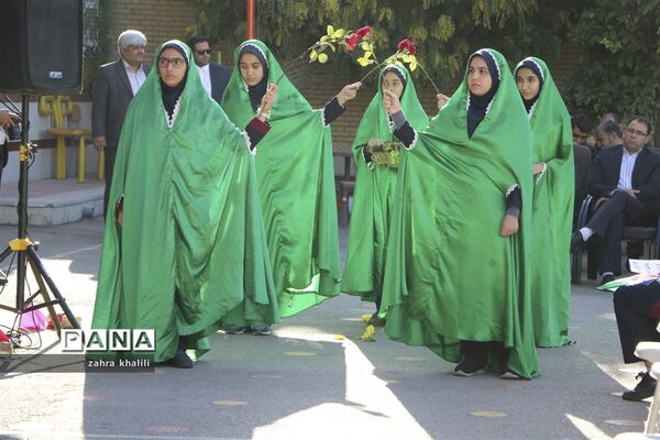 نواخته شدن زنگ استکبارستیزی در مدارس فارس