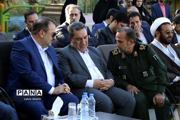 نواخته شدن زنگ استکبارستیزی در مدارس فارس