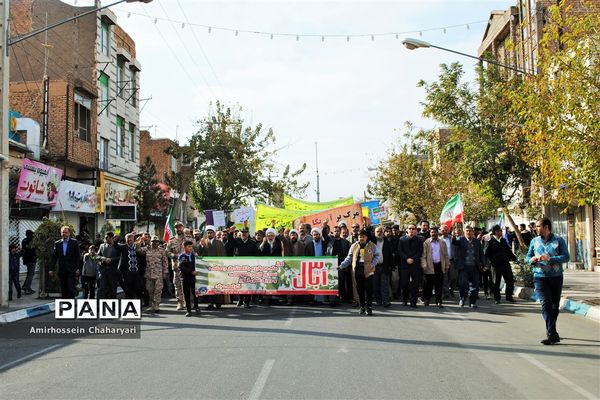 برگزاری راهپیمایی روز 13 آبان در شهرستان تایباد