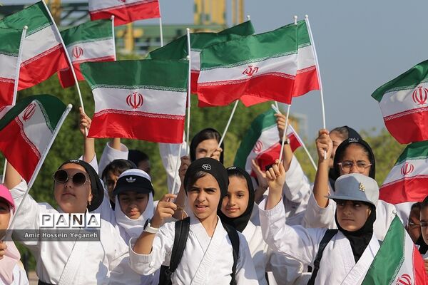 مراسم راهپیمایی 13 آبان در جزیره کیش