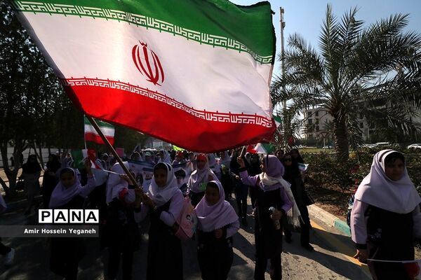 مراسم راهپیمایی 13 آبان در جزیره کیش