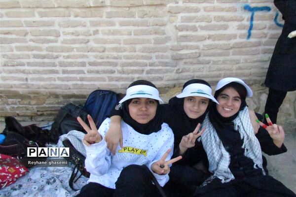 استکبار ستیزی دانش آموزان دبیرستان دکتر علاالدین بهشتی 2