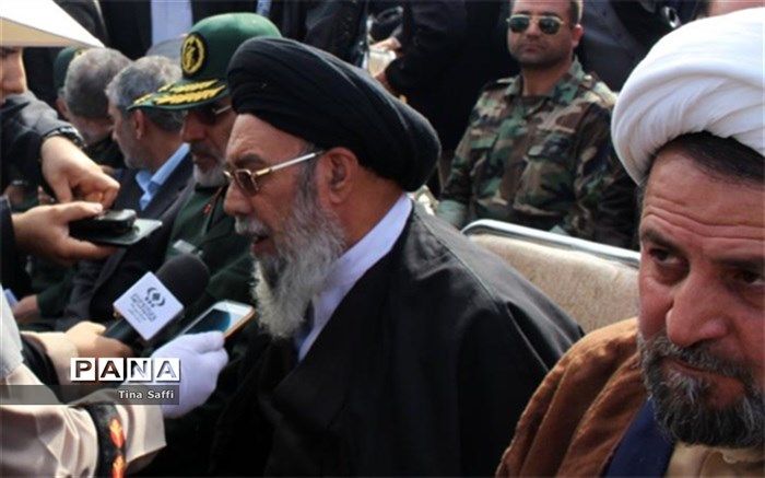 جوانان ما همواره همراه انقلاب بوده اند