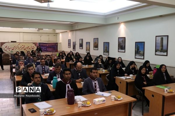 برگزاری نشست کارشناسان و رابطان پانای سازمان دانش‌آموزی خراسان رضوی در مشهد