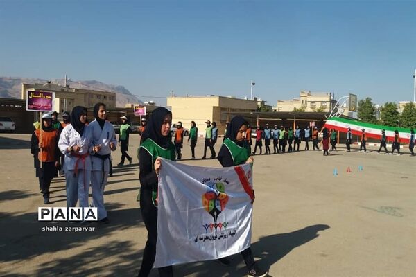 برگزاری المپیاد ورزشی درون مدرسه ای در نی ریز