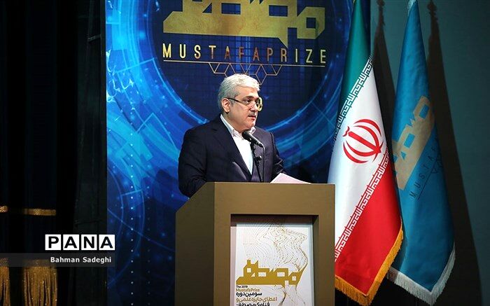 سورنا ستاری: ایران محور پیشتازی جهان اسلام در «فناوری‌های آینده‌ساز» است