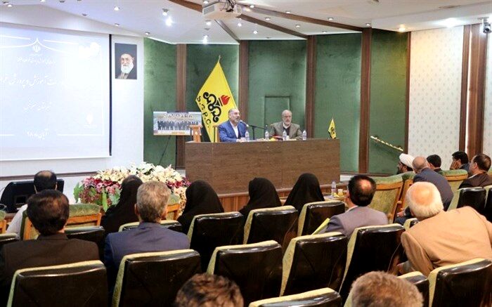 وفاق و همدلی بین مسئولین دستگاه های اجرایی و خدماتی زمینه ساز خدمت رسانی بهتر به مردم است