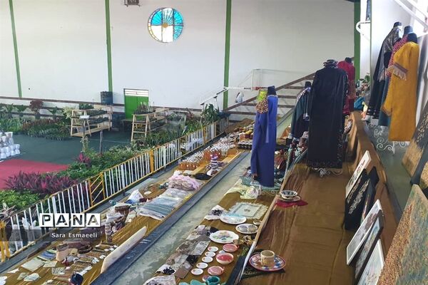 چهارمین نمایشگاه گل و گیاه زینتی محمودآباد