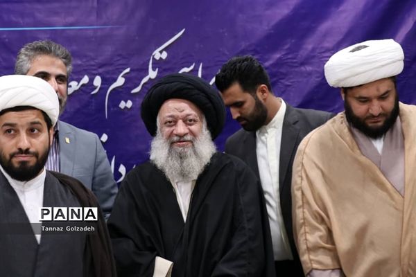 آیین معارفه و تکریم مسئول اتحادیه انجمن‌های اسلامی دانش‌آموزان استان خوزستان