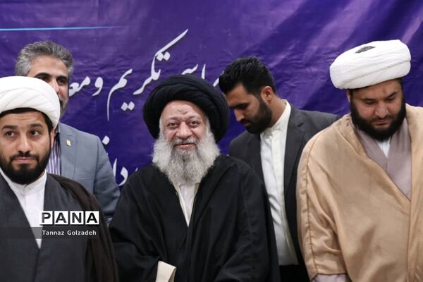 آیین معارفه و تکریم مسئول اتحادیه انجمن‌های اسلامی دانش‌آموزان استان خوزستان