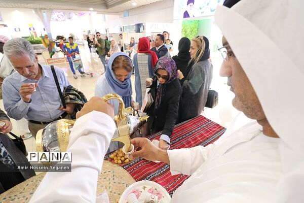 استقبال فرودگاهی از مسافران ورودی در روز کیش