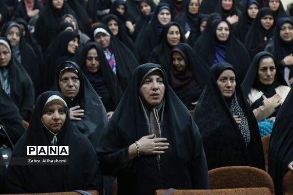 تجلیل از معاونان پرورشی و تربیت بدنی منطقه 17
