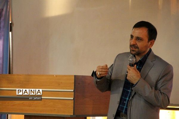 برگزاری دوره توانمند‌سازی درس تفکر و سبک زندگی