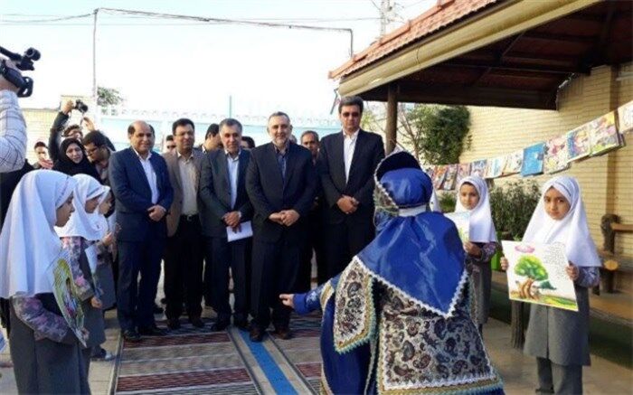 معاون وزیر ارشاد: نهادینه‌سازی فرهنگ کتابخوانی از دبستان آغاز شود