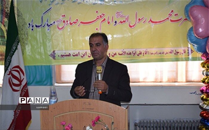 معاون سواد آموزی آموزش و پرورش اصفهان:بررسی تاریخچه سواد و میزان رشد آن در کشور نشان دهنده رشد مثبت آن است