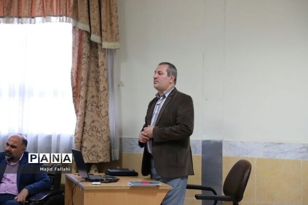 دوره آموزشی مهارتی طرح توانمند‌سازی مدرسان اردوهای دانش‌آموزی سراسر کشور