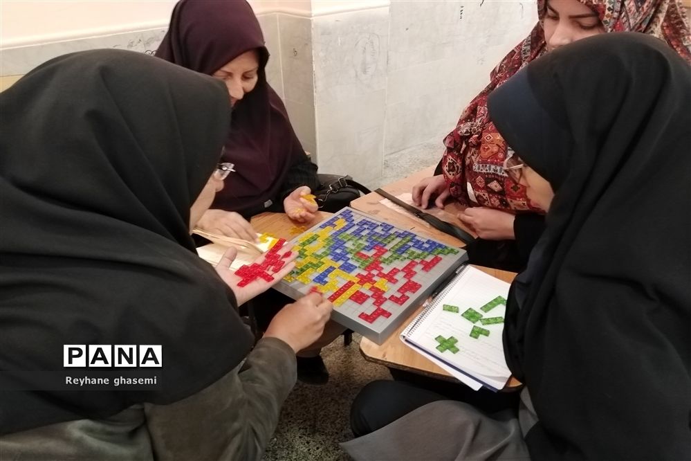 برگزاری دوره آموزشی ضمن خدمت ویژه مربیان المپیاد رویش ناحیه یک  شیراز