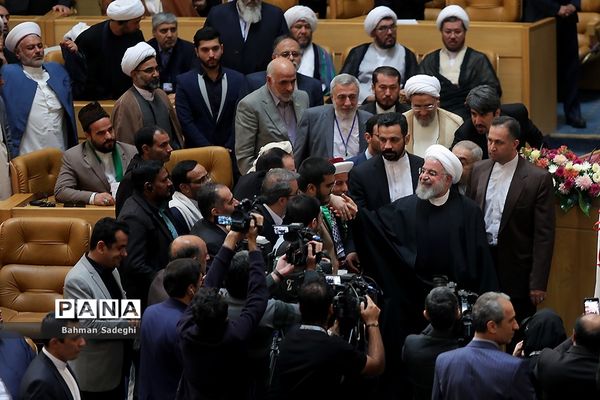افتتاح کنفرانس بین‌المللی وحدت اسلامی با حضور رئیس‌جمهوری