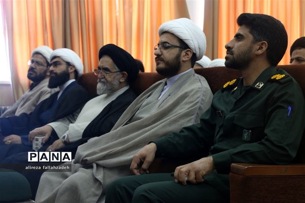برگزاری اجلاس سراسری نمازدرشهرستان ابرکوه