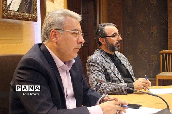 دومین نشست هم‌اندیشی فرماندار تبریز با رابطین امور بانوان ادارات