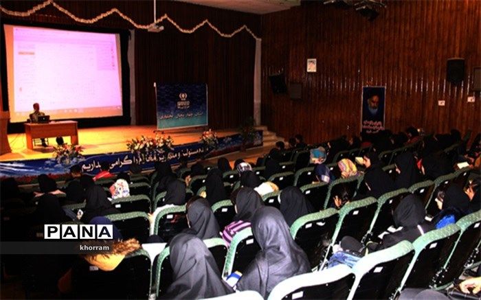 استقبال دانش آموزان از دوره خبرنگاری پانا