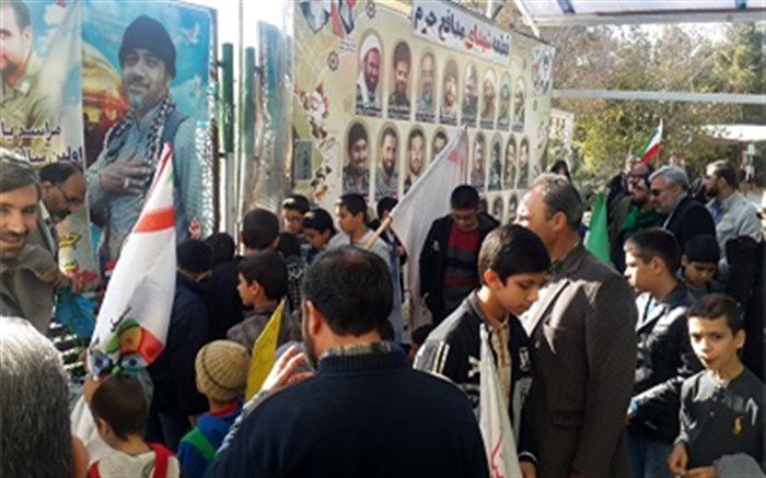 ادای احترام دانش آموزان مدرسه امام مهدی(عج) قم به مزار شهید مدافع حرم