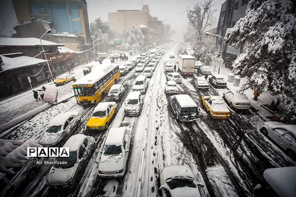 بارش برف پاییزی در تهران