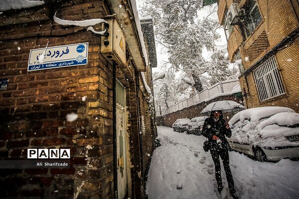 بارش برف پاییزی در تهران