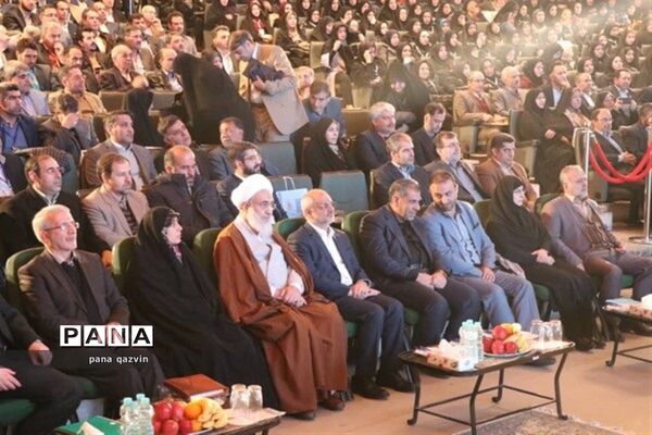 حضور وزیر آموزش و پرورش در  همایش ملی هویت کودکان ایران اسلامی