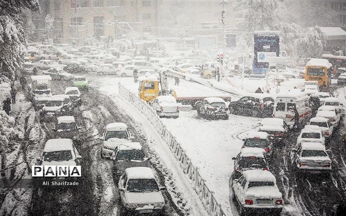 آمادگی مناطق ۲۲ گانه برای برف‌روبی در پایتخت