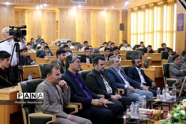 افتتاحیه سومین دوره مسابقات هم‌خوانی قرآن کریم و مدیحه سرایی دانش‌آموزان پسر سراسر کشور در مشهد مقدس