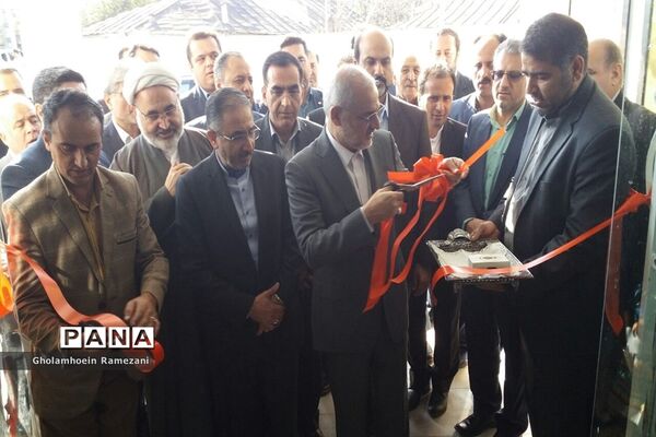 استقبال پیشتازان مازندران از وزیر آموزش‌وپرورش در غرب استان